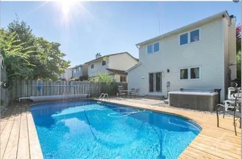 Maison d'hôtes Comfortable House Located 10 Minutes From Downtown Ottawa Canada